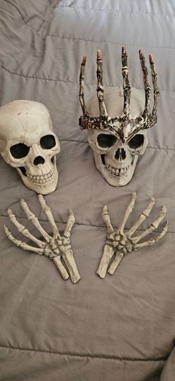 Ground breaking skellington