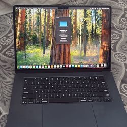 MacBook Air 15 Inch (2025)
