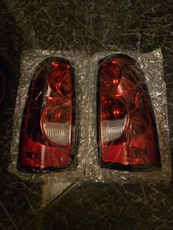 2003 Thru 2006 Chevy Silverado Tail Lights