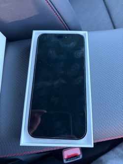 iPhone 15 white
