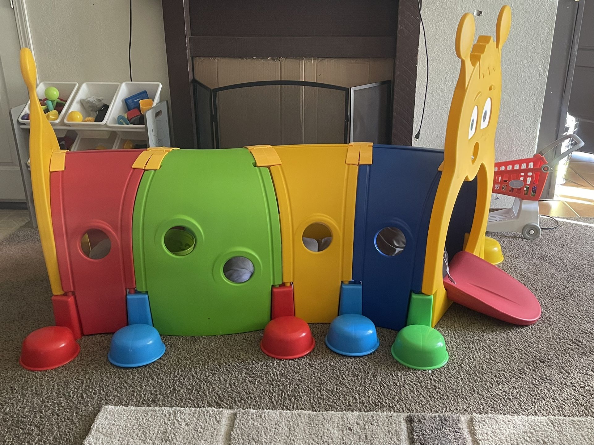 Kids Caterpillar Tunnel