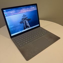 Microsoft Surface Laptop i5/8gb Ram PC Windows 11 READ DESCRIPTION 