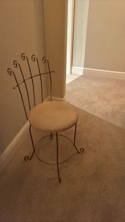 Gold Metal Vanity Chair with Cushioned Seat