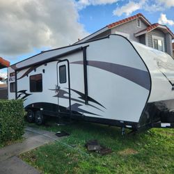 2016 Pacific coachworks 25 ffx