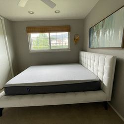 Queen Bed + Casper Mattress
