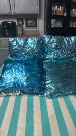 SequenceAccent Pillows