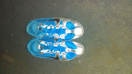 Track spikes