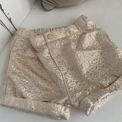 CUTE LITTLE INFANT GIRL GOLD COLOR SHORTS