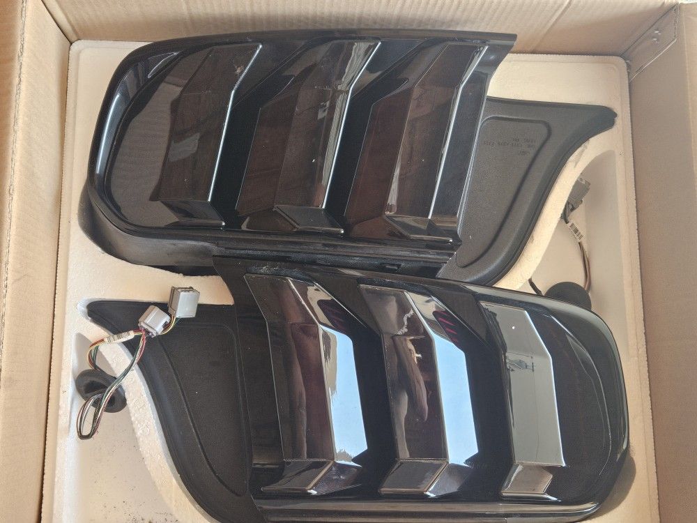 18-23 Mustang GT Taillight Housings