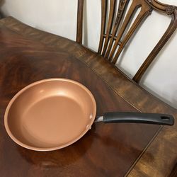 Farberware Ceramic Skillet 