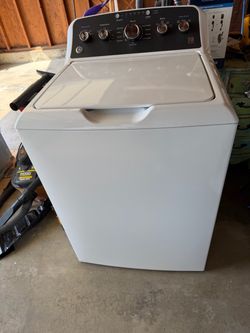 GE washing machine, lightly used 1 yr 3 months
