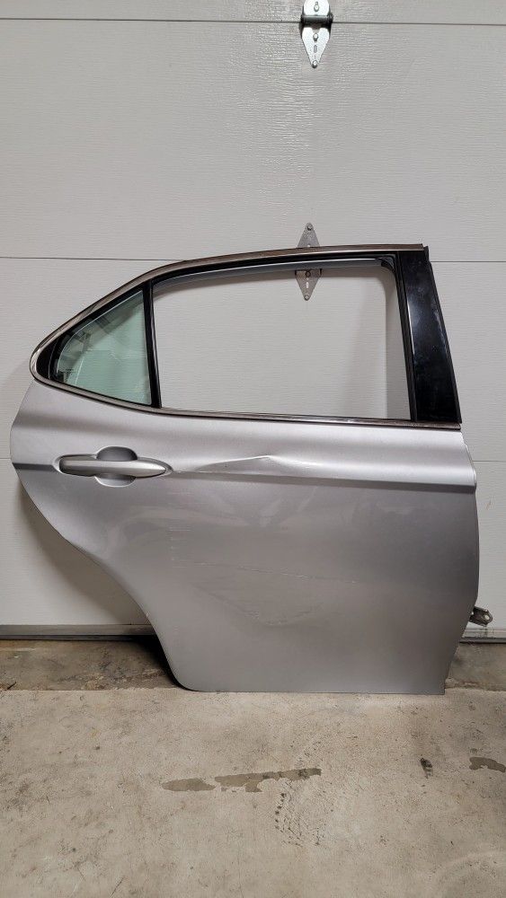 Toyota Camry Right Rear Door (Complete)
