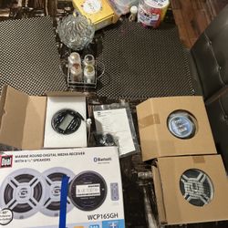 Dual MARINE ROUND DIGITAL MEDIA RECEIVER WITH 6 1/2" SPEAKERS WCP165GH Open Box