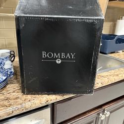Bombay dinnerware