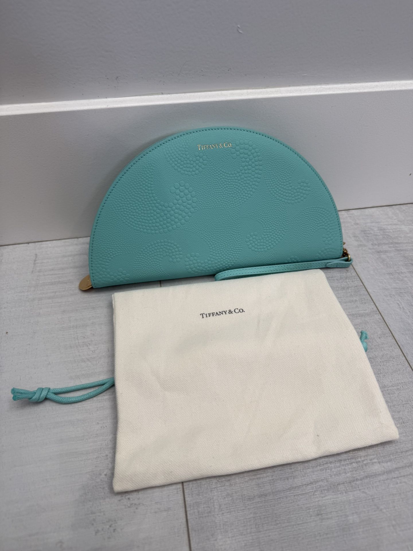 Tiffany & Co. Blue Half Moon Zip Leather Wallet
