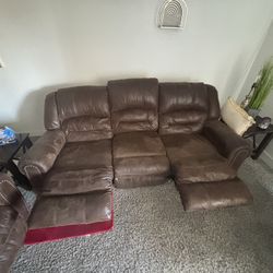 2 Couch Recliners