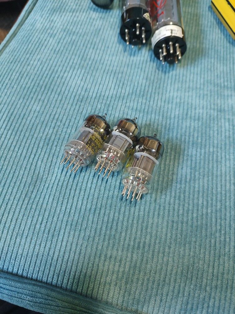 3 12AX7 preamp Tubes