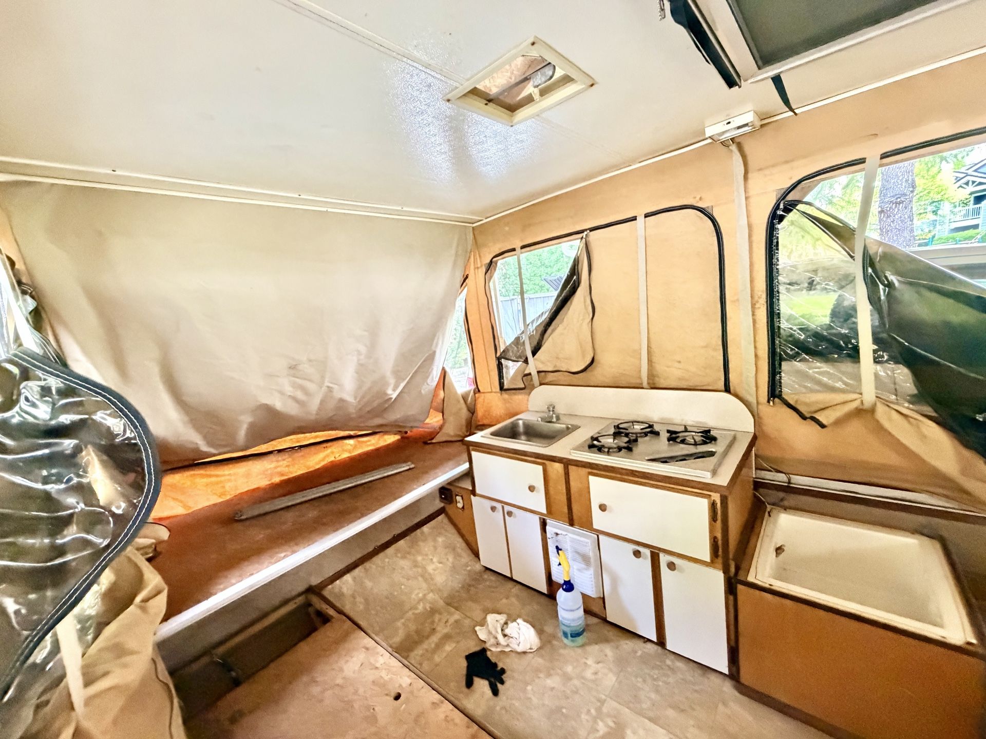Pop Up Camper