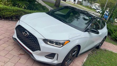2019 Hyundai Veloster