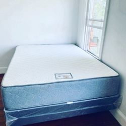 Queen Size mattress foam 11”thick brand new in plastic Box Spring include delivery available 