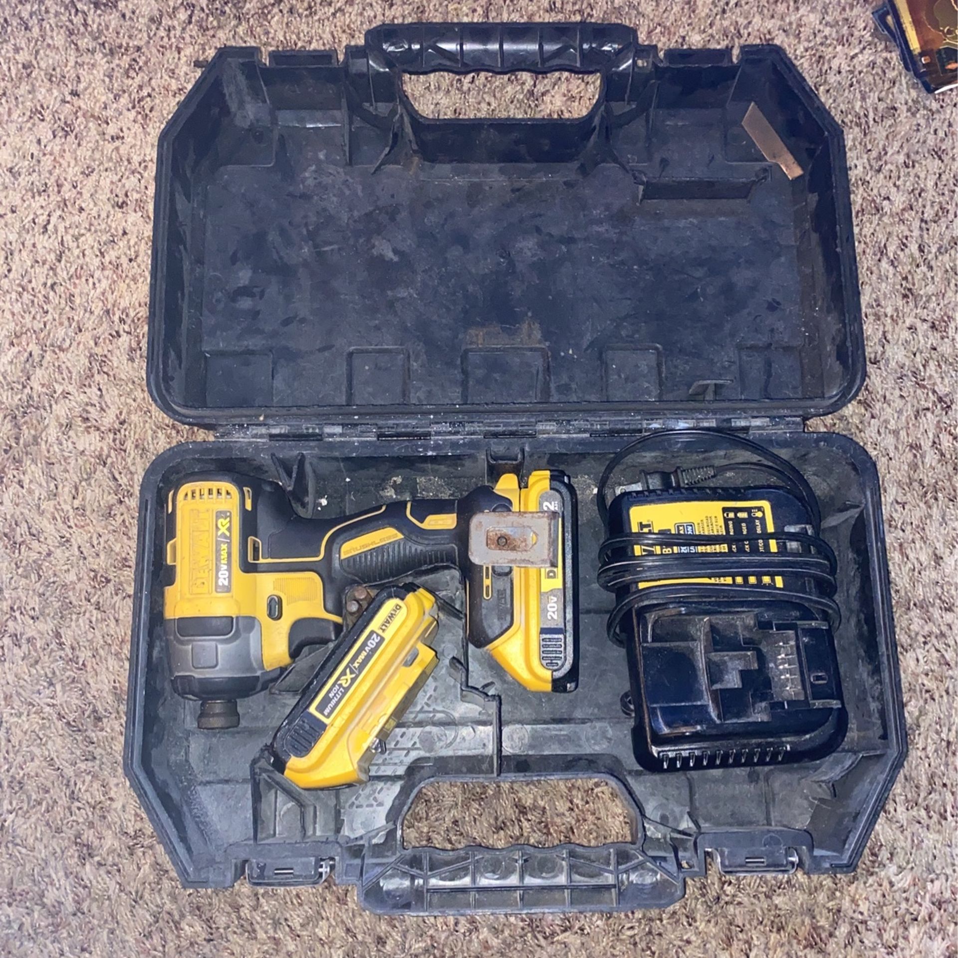 Dewalt 20V Impact Driver 1/4” 3 Speed DCF887 With Hard Case, Two 2AH Batteries, & Charger