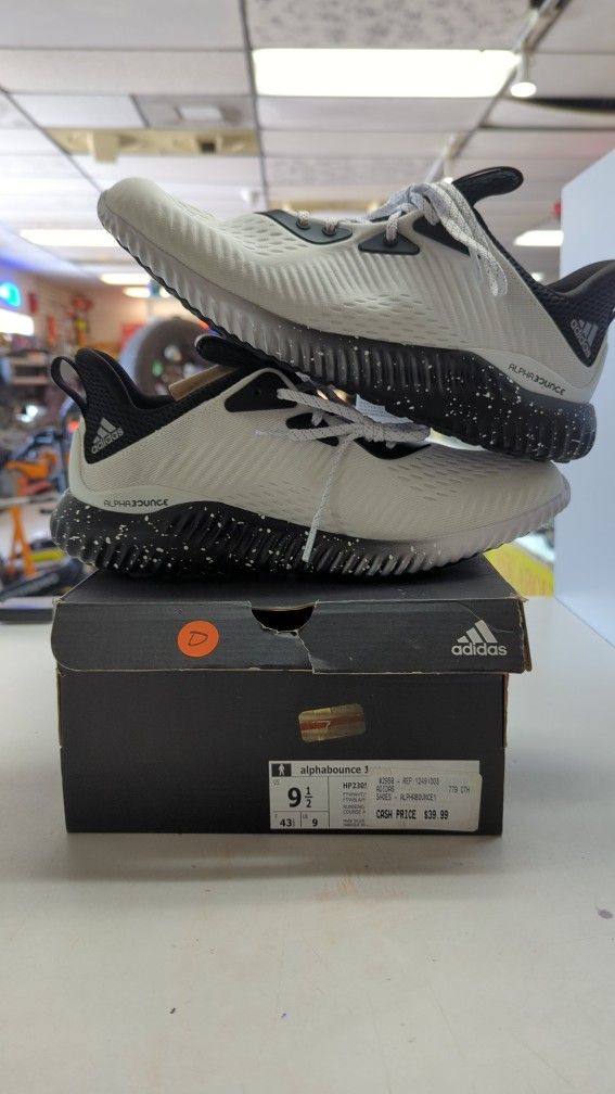 Adidas Alphabounce 1 Size:9.5 Women