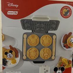Dash Disney Mickey & Friends No-Drip Waffle Maker