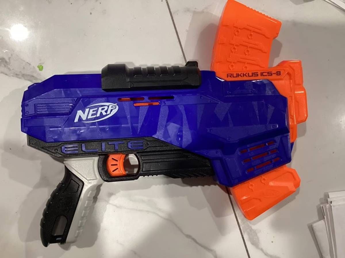 NERF N-STRIKE ELITE RUKKUS ICS-8 DART GUN BLASTER TOY
