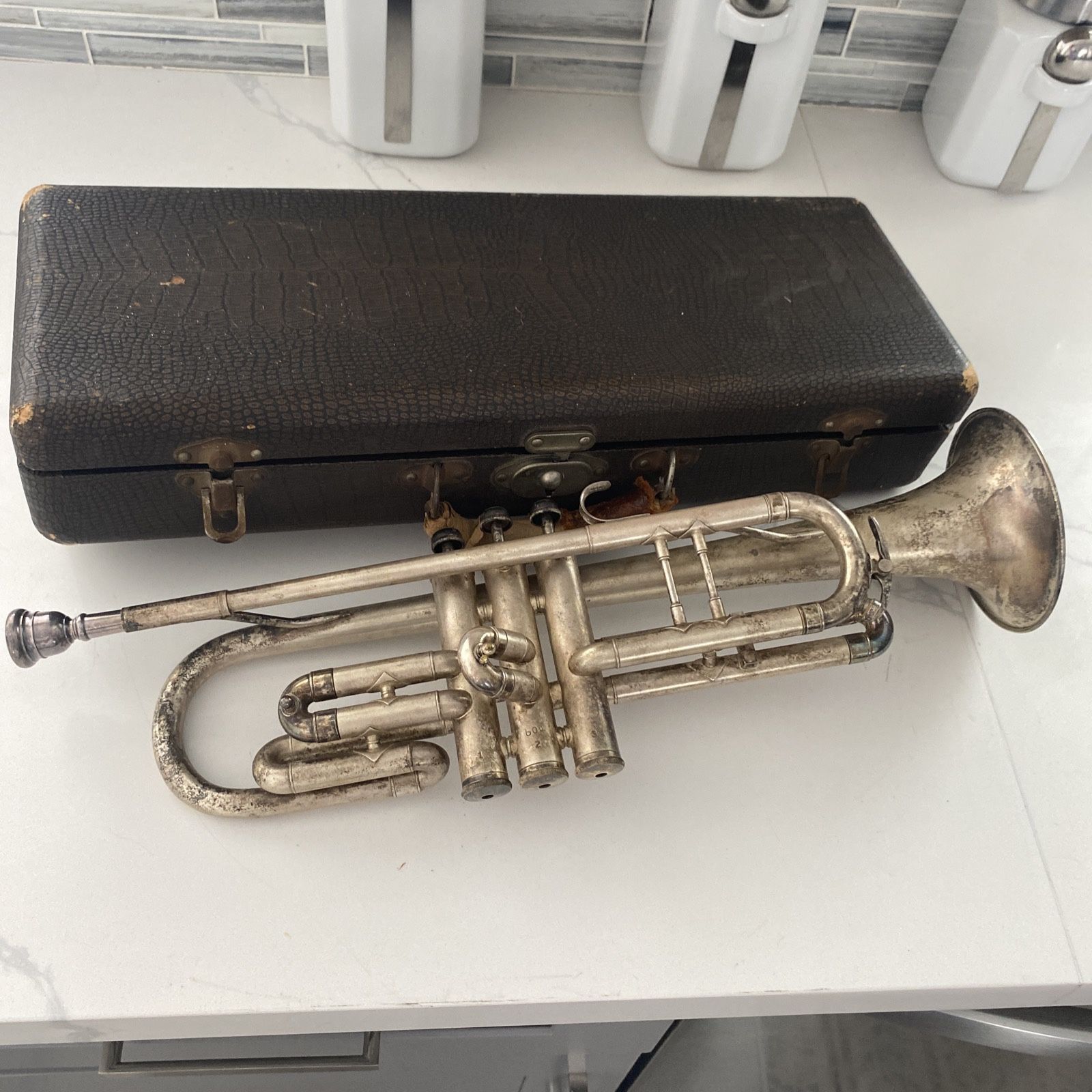 C.G. Conn Victor 80A Cornet 1924 with Original Case Very Rare with mouthpiece