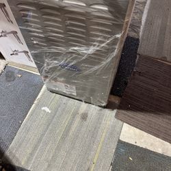 Used HVAC Furnace 90,000 Btus 80% 17.5 Inch Wide 
