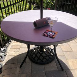 44” Round Aluminum Outdoor Dining Table And 2 Chairs