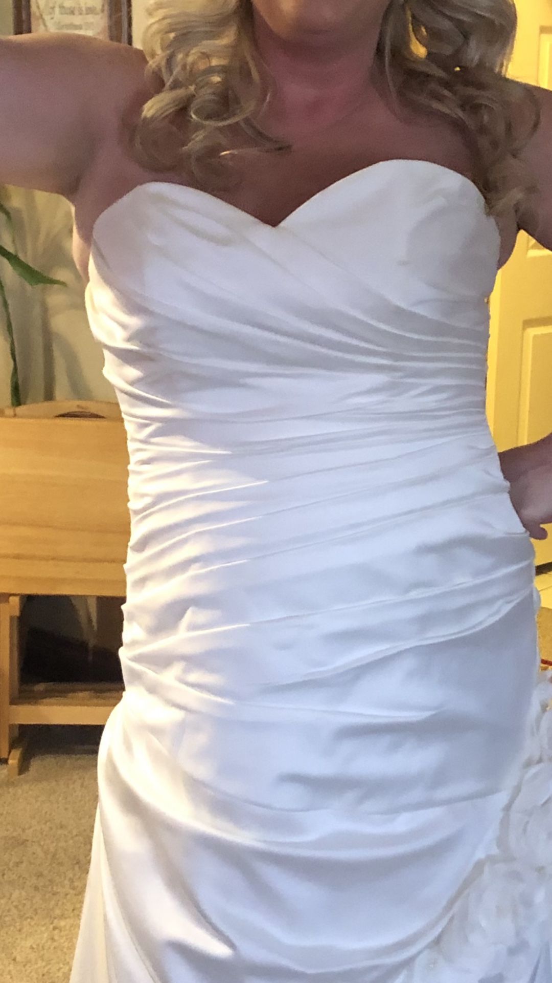 Wedding dress size 12-16 corset back