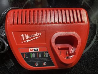 Milwaukee M12 Charger Cargador 
