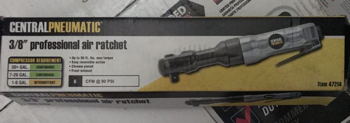 NEW in Box- Central Pneumatic 3/8” professional air ratchet