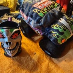 Collector Grave Digger Monster Jam Light Up Cup And Plushie