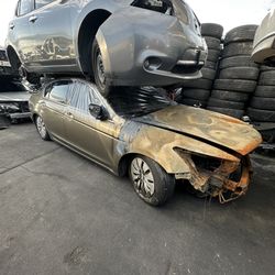 2008 - 2012 Honda Accord FOR PARTS ONLY SEDAN
