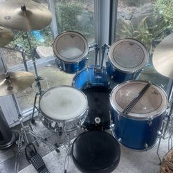 Drum Set & Cymbals 