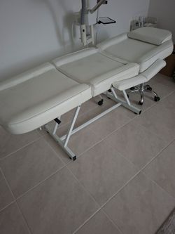 Camilla y silla para pestan̈as