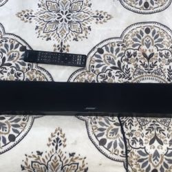Bose Sound Touch 300 Sound Bar OBO140$