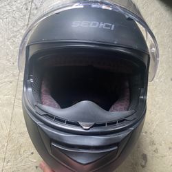 SEDICI FULL FACE UNISEX HELMET USED GOOD CONDITION 