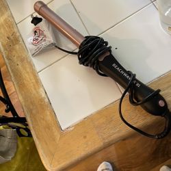 Beachwaver B1 Curling Iron in Black and Rose Gold