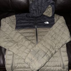 Medium Olive Green North Face Jacket