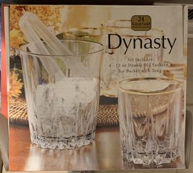 Ice bucket with 4 glasses set
