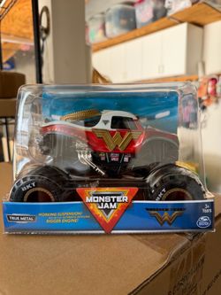 Monster truck Wonder women