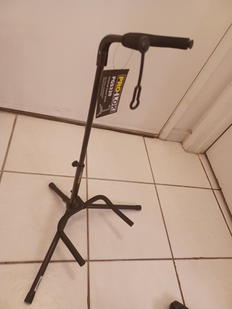 GUITAR STAND NUEVO