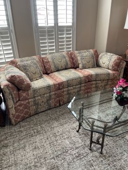 Vintage Highland House 3-Person Sofa – Floral Upholstery, Excellent Condition