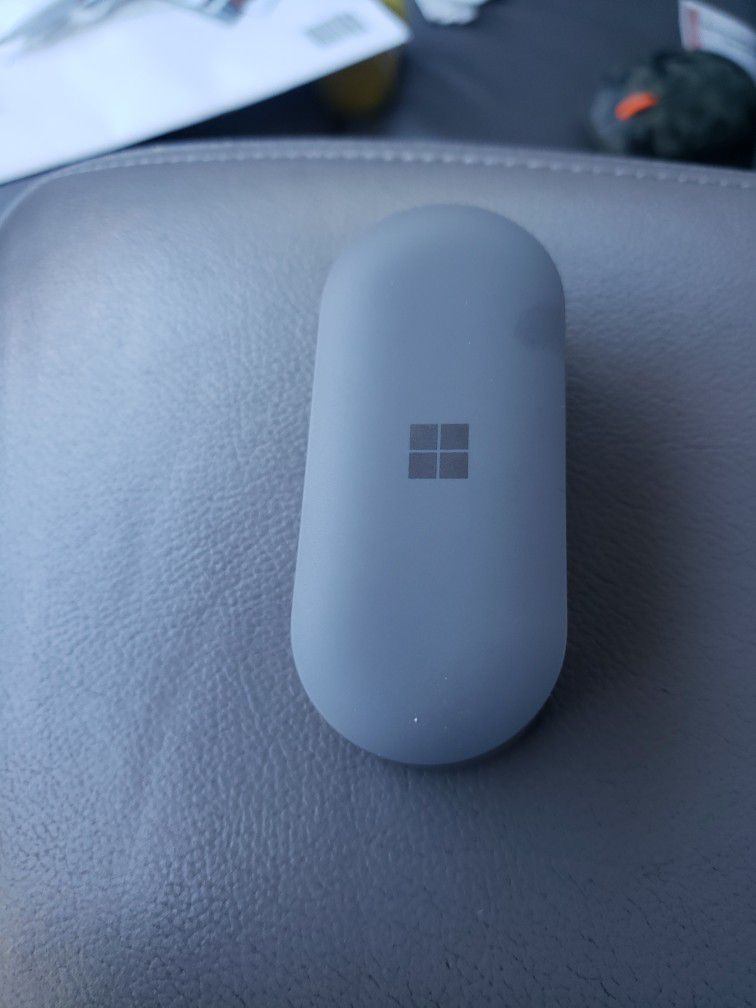 Microsoft surface  earbuds 