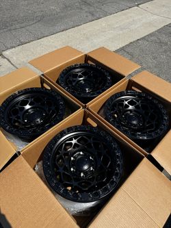 FINANCING AVAILABLE Fuel Unit 6x5.5 17” Satin Black Wheels