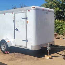 10 by 6 by 6 Enclosed Cargo Trailer... California title....... New tires 