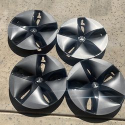 Tesla Model 3 wheel covers